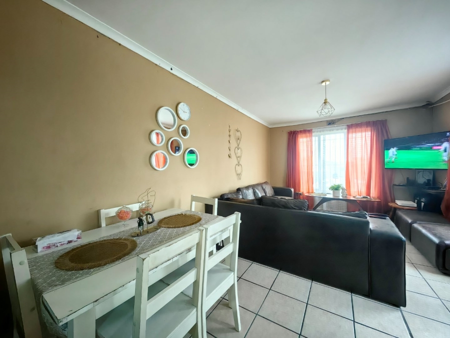 2 Bedroom Property for Sale in Belhar Western Cape